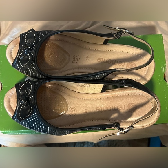 Remonte wedge slingback sandals—EUR40 - Picture 2 of 11